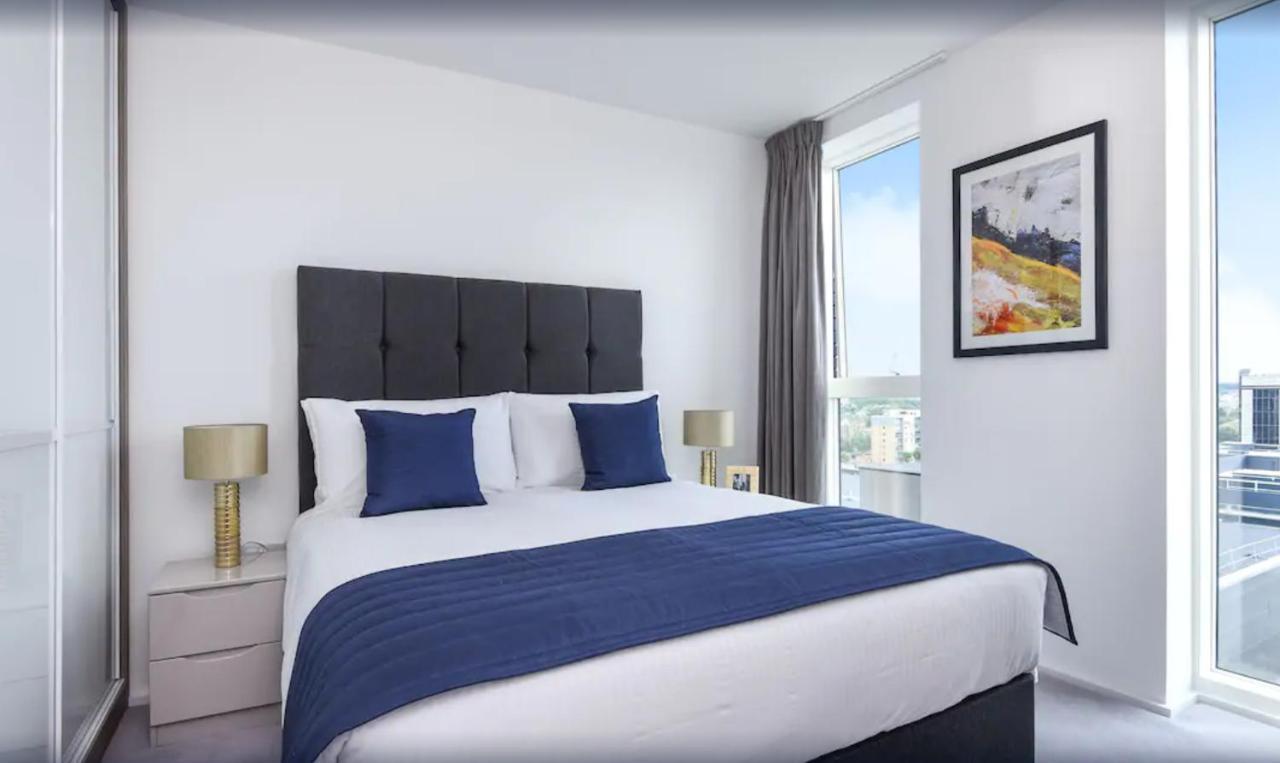 Charles Hope Millharbour Apartment London Exterior photo
